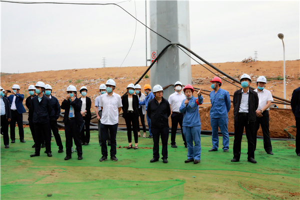 upay钱包集团复工复产促增添项目观摩聚会与会职员走进大秦国源三秦环保秦邦园区在榆项目