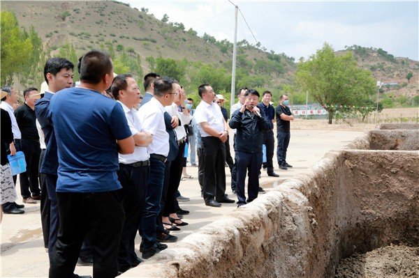 upay钱包集团复工复产促增添项目观摩聚会与会职员走进绿色能源公司油气公司水情形公司陕北片区项目