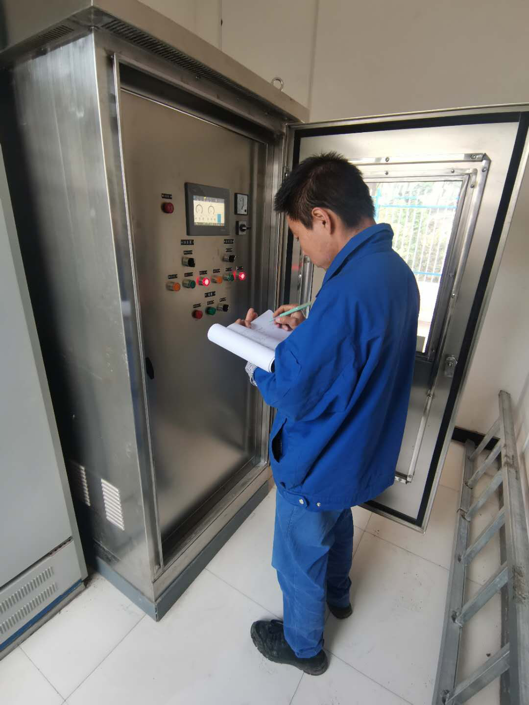 这个端午节，，水情形人这么过（一）