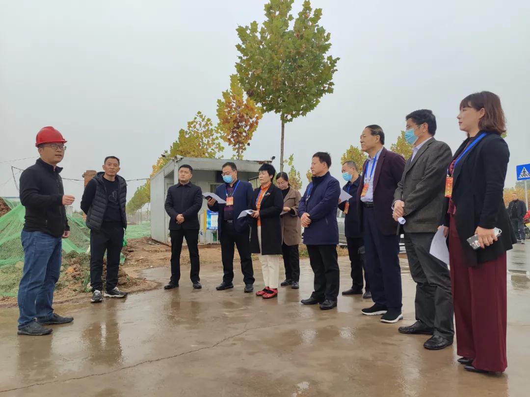 宝鸡市金台区人大常委会副主任牟安定到水情形公司宝鸡蟠龙新区污水处理厂调研