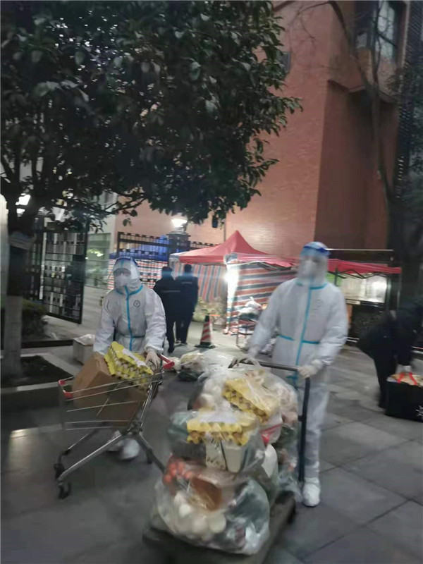 upay钱包集团：：响彻在战“疫”前线的入党誓词 配图3.jpg