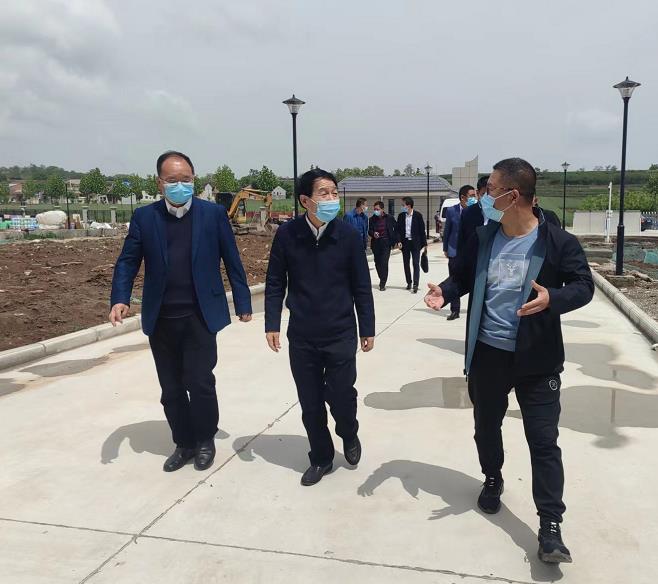 宝鸡市人大常委会党组成员、、副主任苏少敏到水情形公司宝鸡蟠龙新区污水处理厂调研