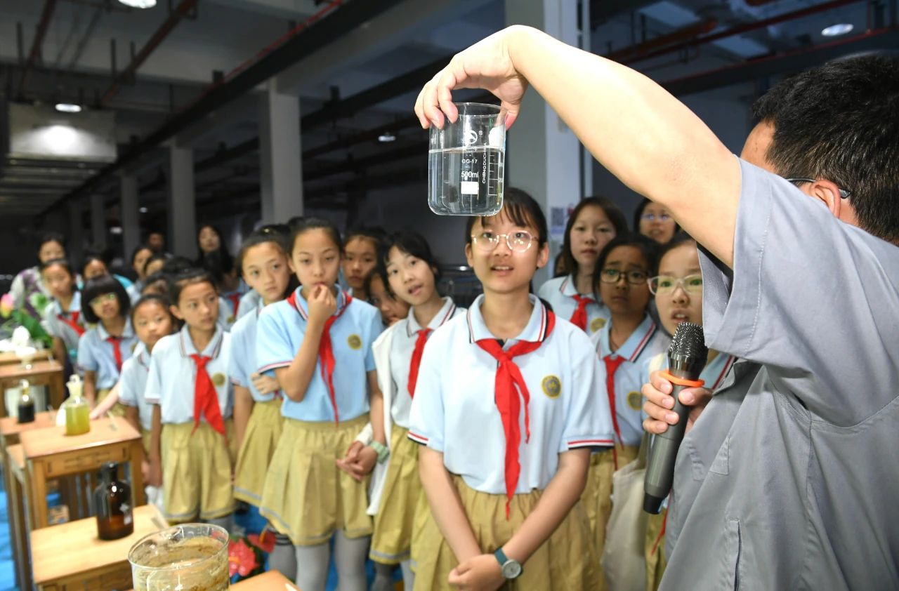 西安宣布｜小学生走进upay钱包集团白鹿原水生态中心开启污水“再生”探秘之旅