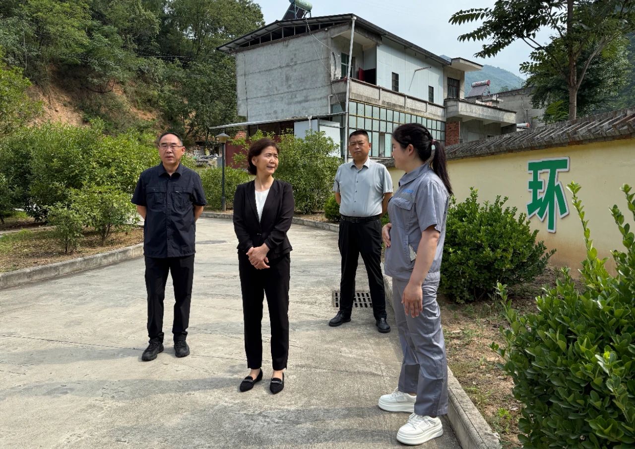 省总工会赴upay钱包集团水情形公司项目一线开展“夏送清凉”慰问活动